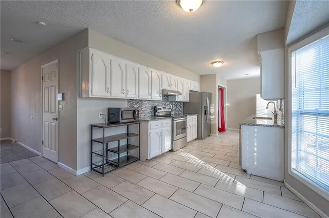 $294,500 | 16806 Hardee Street, Belton, MO 64012