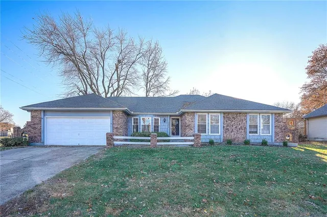 $294,500 | 16806 Hardee Street, Belton, MO 64012