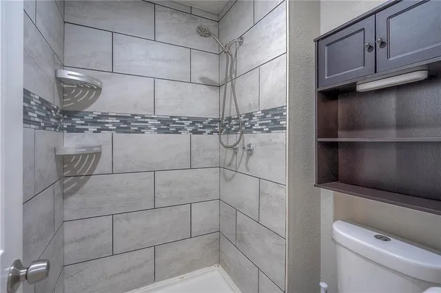 $294,500 | 16806 Hardee Street, Belton, MO 64012