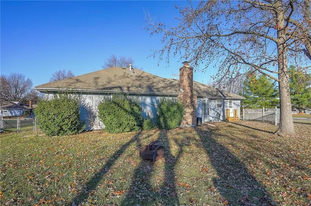 $294,500 | 16806 Hardee Street, Belton, MO 64012