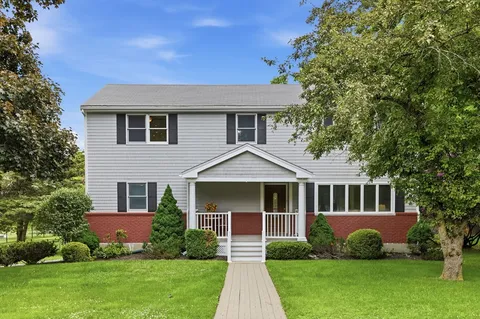 $1,278,000 | 6 Hillcrest Road, Bedford, MA 01730