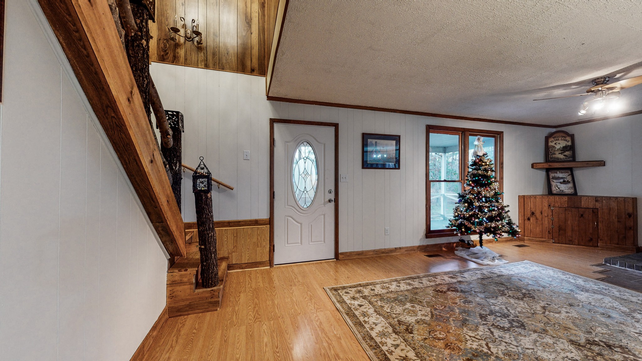 1225 Manley Loop Dickson, TN 37055 - Photo 12 of 50 a view of a interior of the house