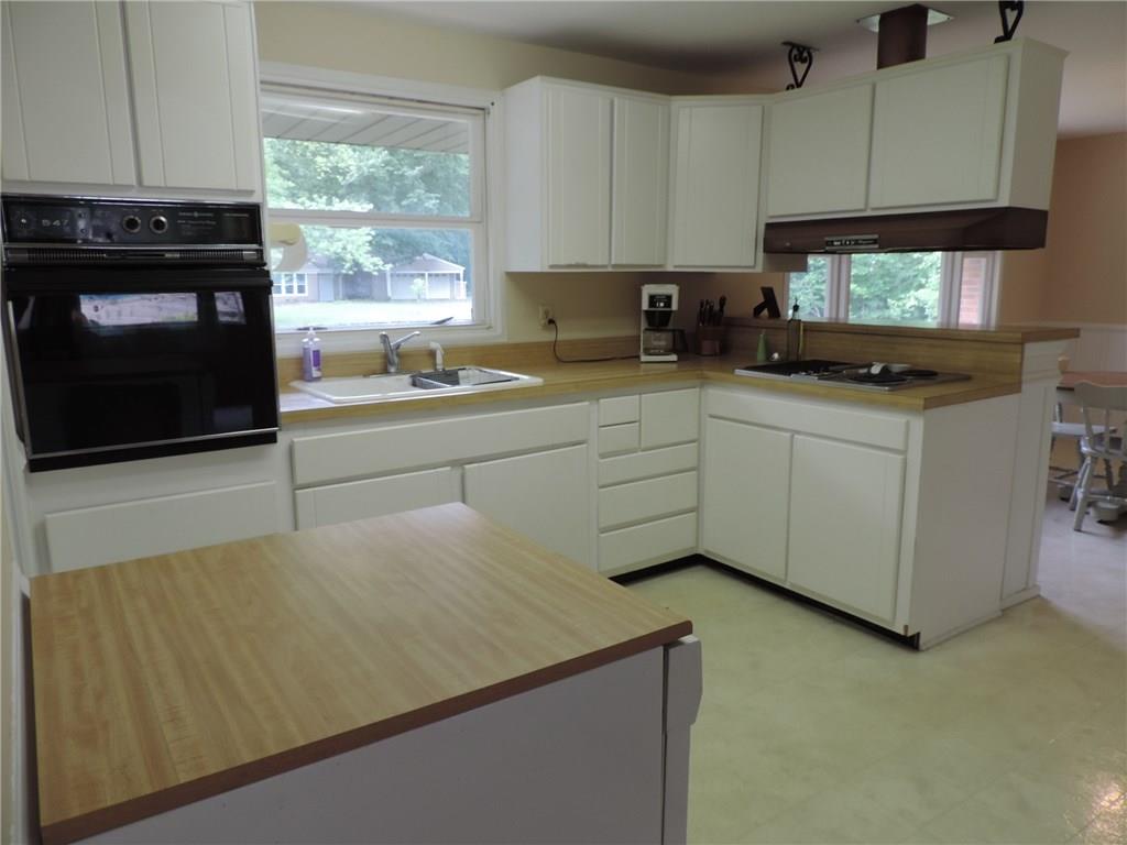 11821 Hoster Road Carmel, IN 46033 - Photo 2 of 43 Gallery Image 2