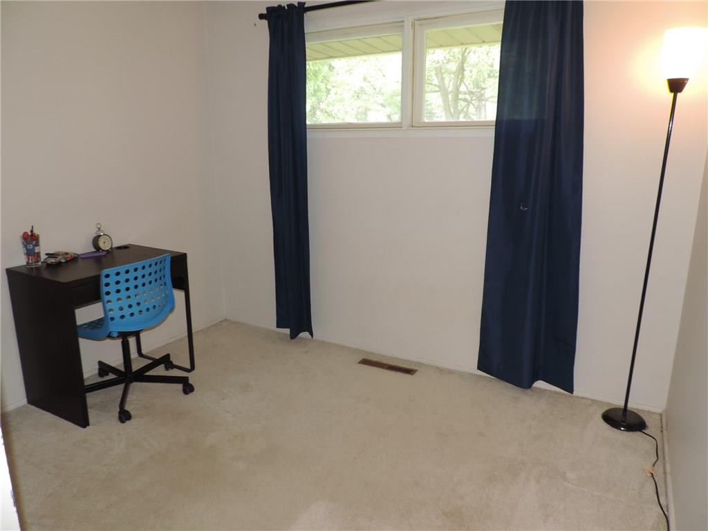 11821 Hoster Road Carmel, IN 46033 - Photo 13 of 43 Gallery Image 13