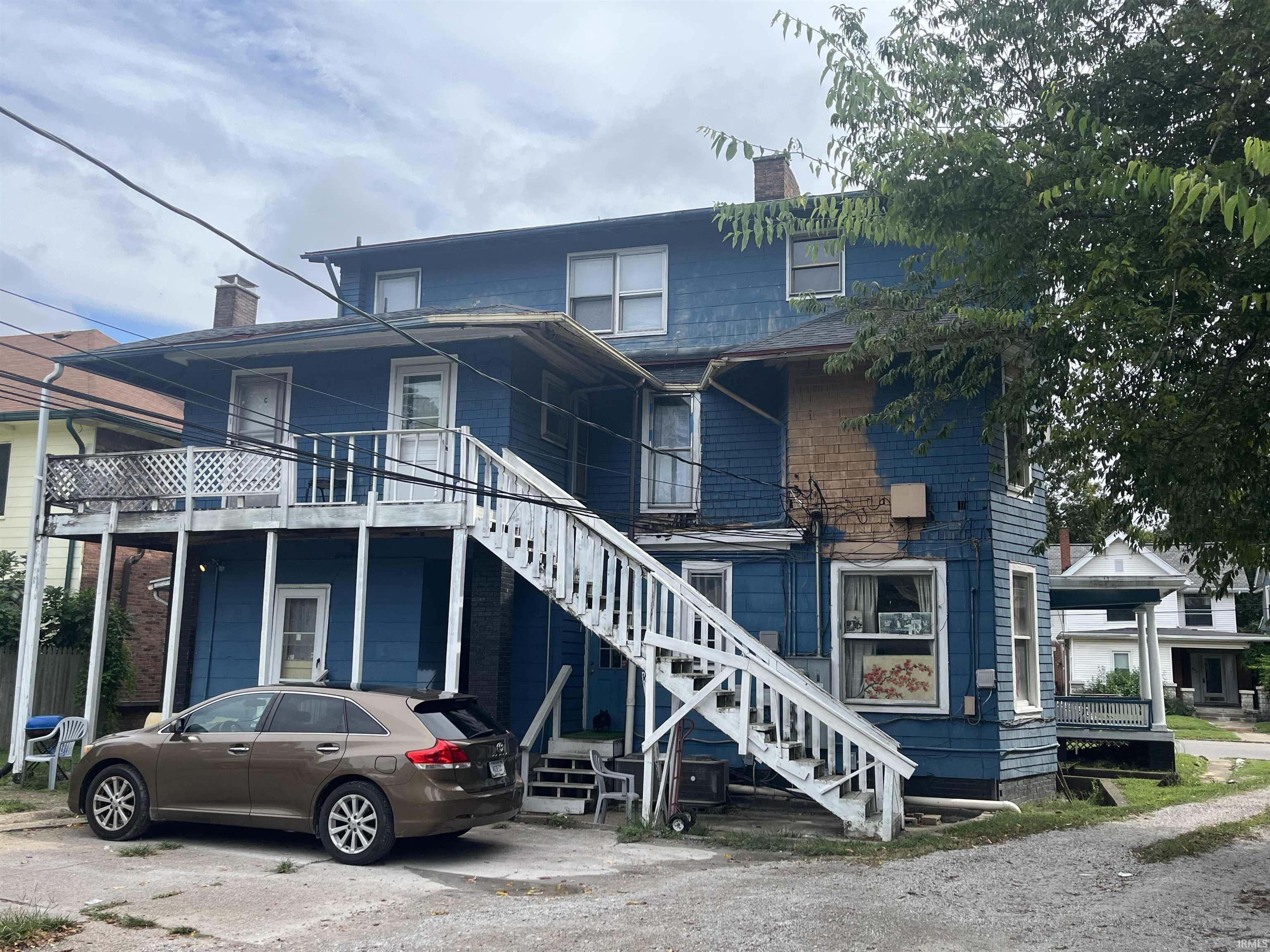 803 Southeast Riverside Drive Evansville, IN 47713 - Photo 3 of 8