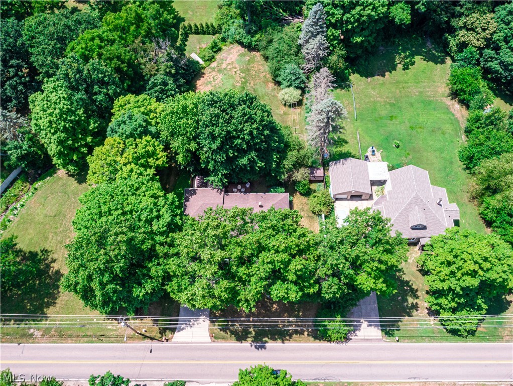 906 Brunsdorph Road Akron, OH 44333 - Photo 7 of 35 Gallery Image 7