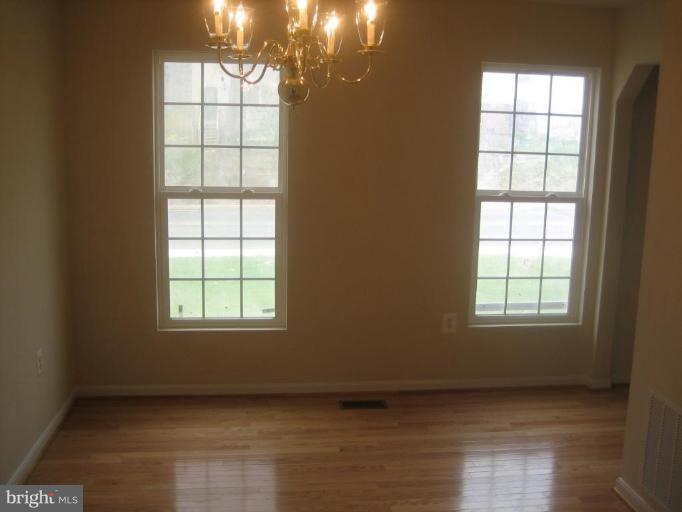 6129 Landover Road Cheverly, MD 20785 - Photo 4 of 5 Dining Room