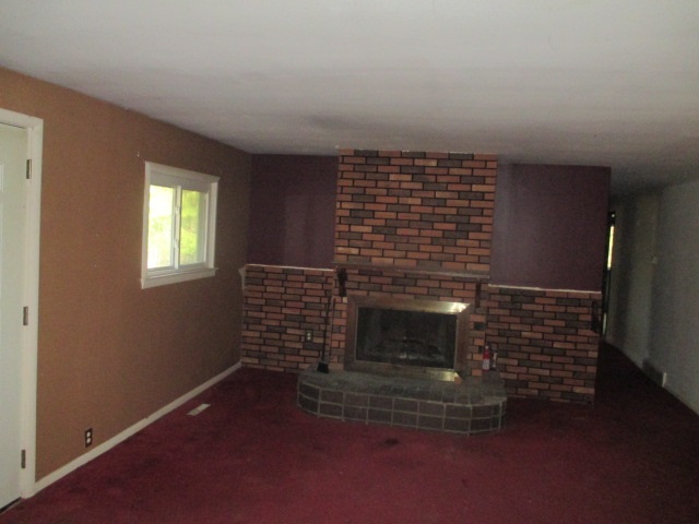 5325 South Vandecar Road Mount Pleasant, MI 48858 - Photo 5 of 8 1812403-4.JPG