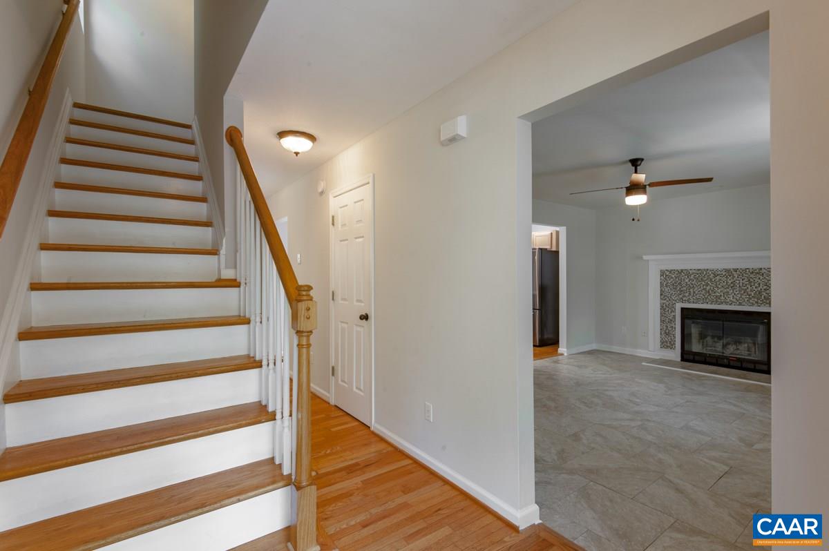 3 Bernardsburg Road Palmyra, VA 22963 - Photo 5 of 38 a view of a livingroom with a fireplace