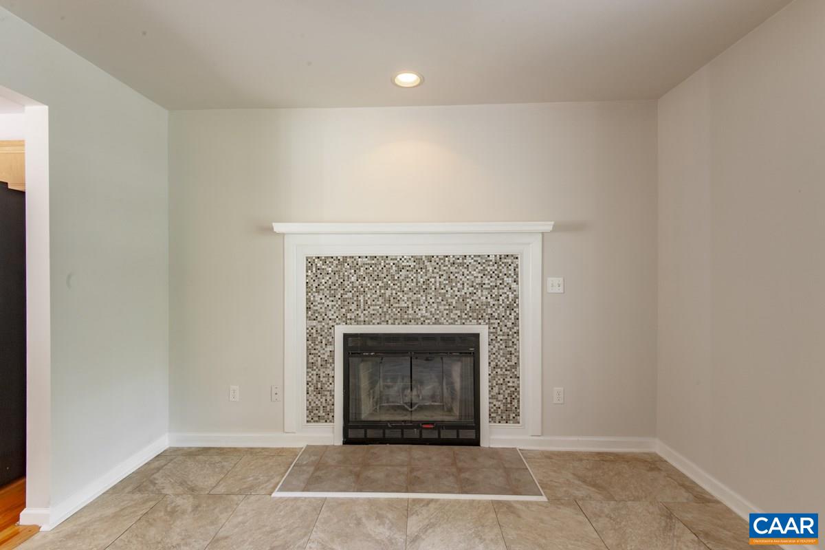 3 Bernardsburg Road Palmyra, VA 22963 - Photo 7 of 38 a living room with a fireplace