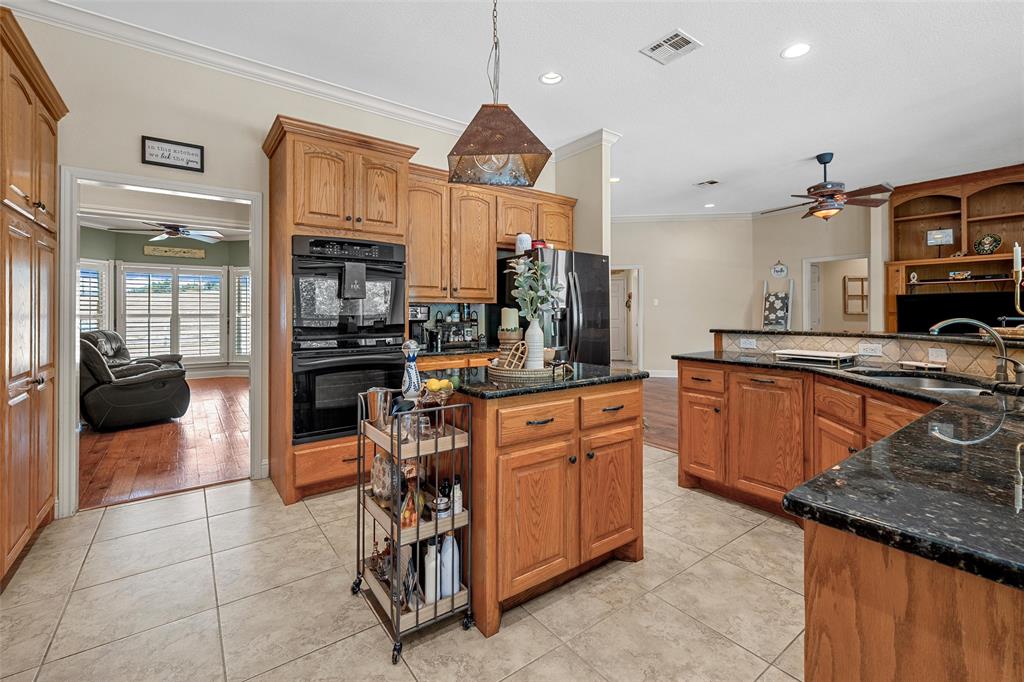 200 Johanne Point Road Eddy, TX 76524 - Photo 11 of 40 Gallery Image 11