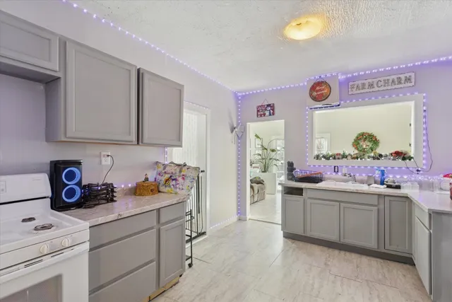 $110,000 | 418 Adams Street, Rockford, IL 61107