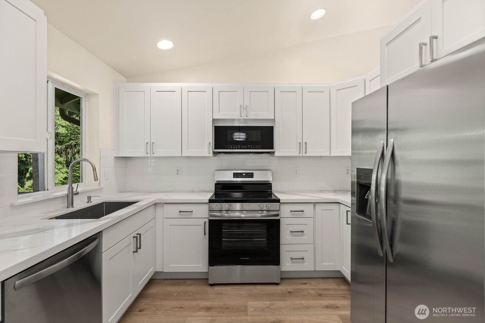 7508 Tyee Road Everett, WA 98203 - Photo 12 of 34 Gallery Image 12