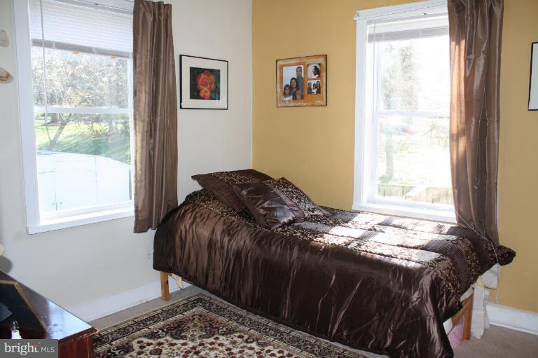 6429 Telegraph Road Alexandria, VA 22310 - Photo 10 of 12 Bedroom