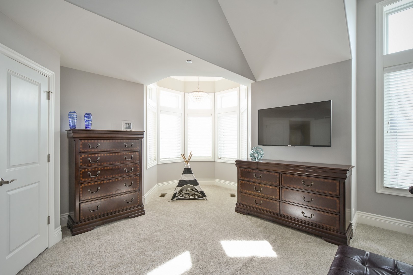 1434 Rue Paris Place Inverness, IL 60067 - Photo 11 of 20