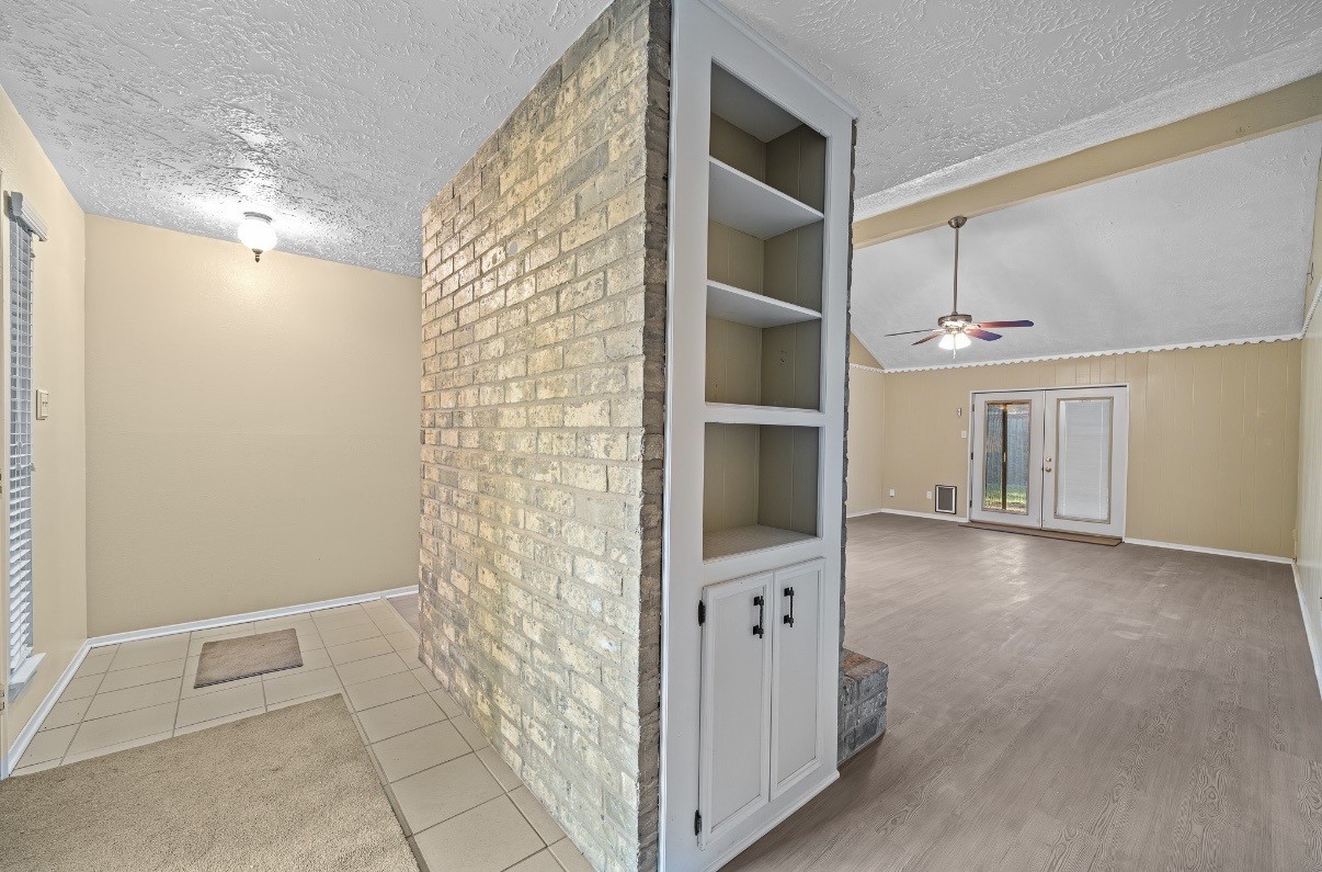 4822 Lost Oak Drive Spring, TX 77388 - Photo 3 of 14 a view of an empty room