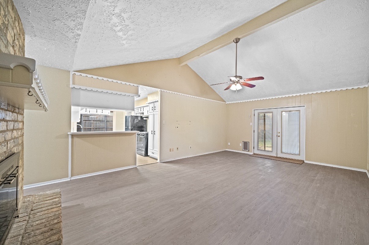 4822 Lost Oak Drive Spring, TX 77388 - Photo 4 of 14 a view of an empty room with a window