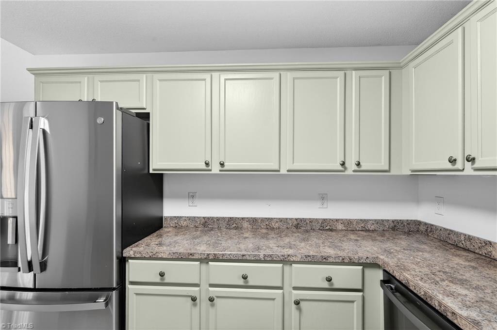 3971 Meadow Ridge Court Asheboro, NC 27205 - Photo 20 of 48