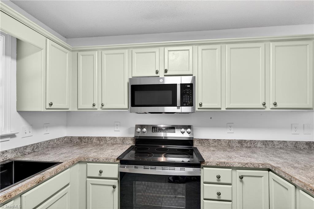 3971 Meadow Ridge Court Asheboro, NC 27205 - Photo 21 of 48