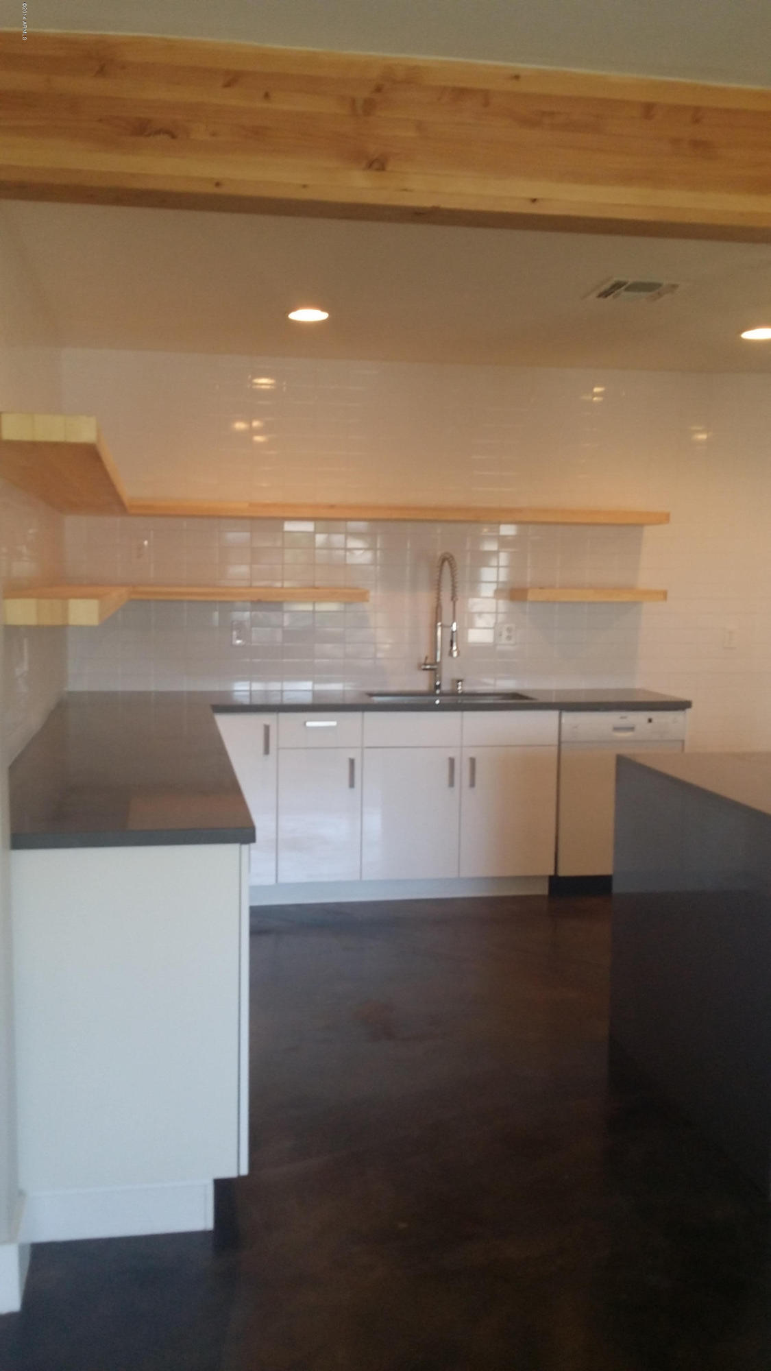 3516 East Piccadilly Road Phoenix, AZ 85018 - Photo 11 of 17 20140403_161831