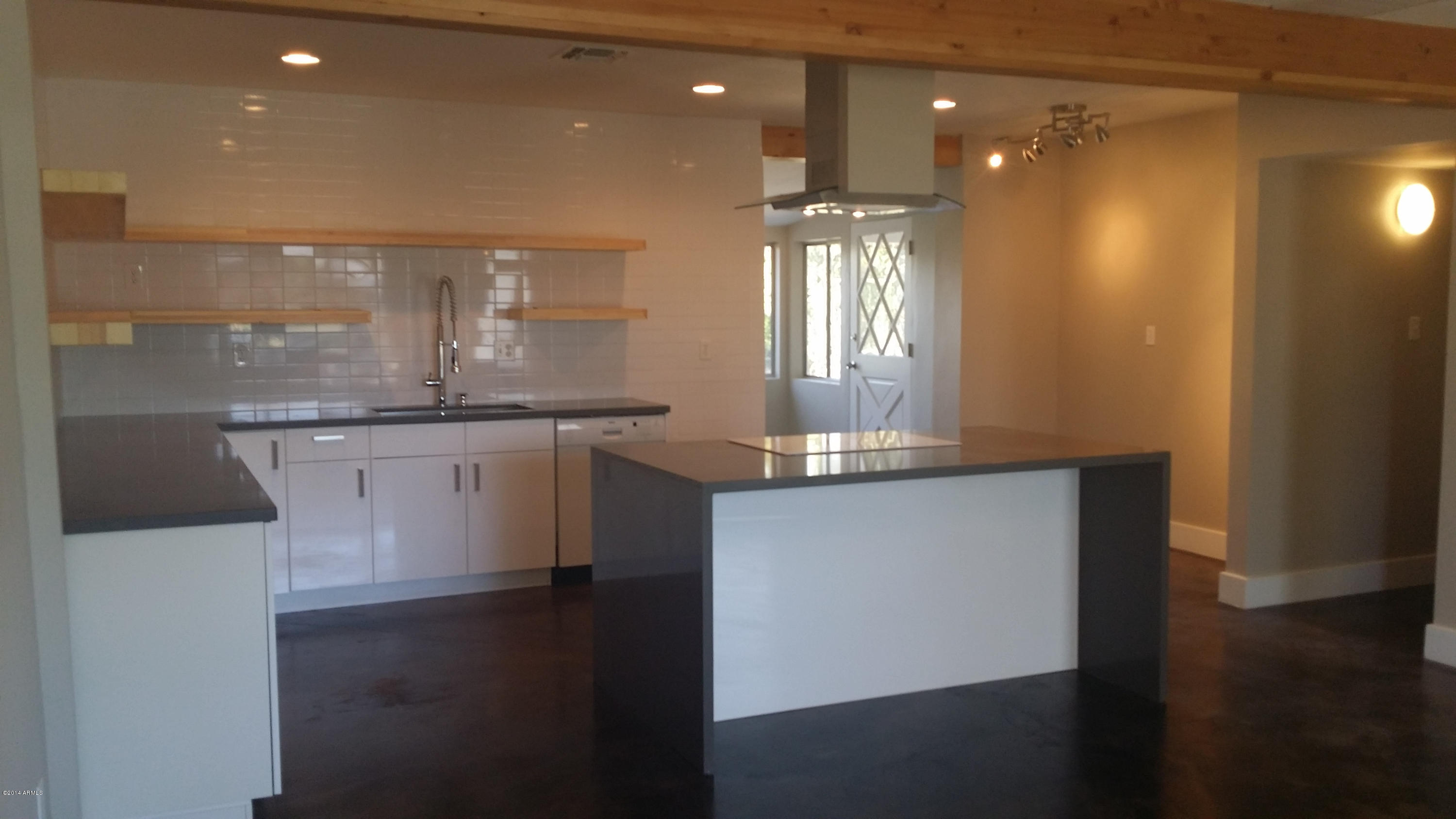3516 East Piccadilly Road Phoenix, AZ 85018 - Photo 4 of 17 20140403_161839