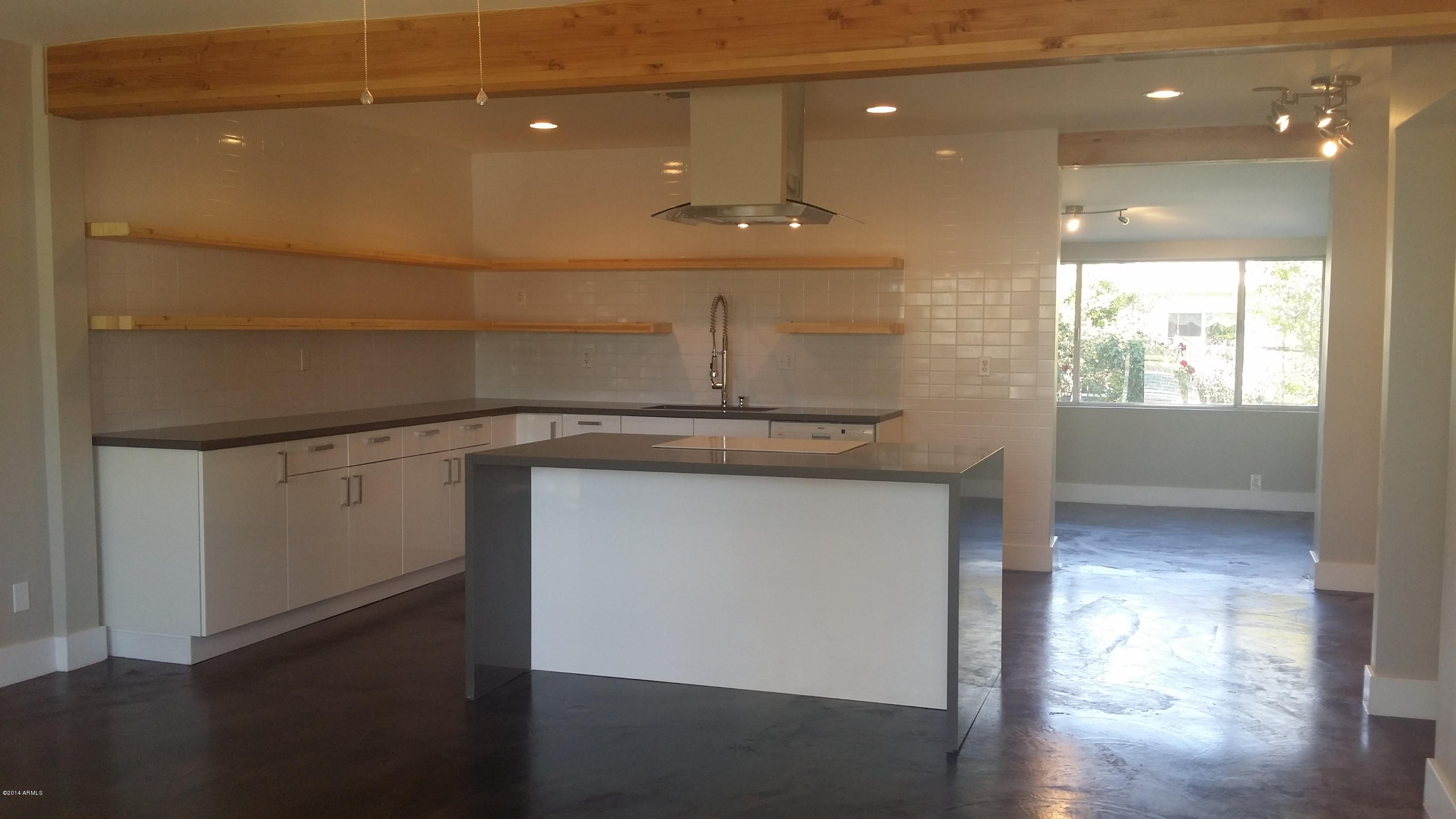 3516 East Piccadilly Road Phoenix, AZ 85018 - Photo 5 of 17 20140403_161718