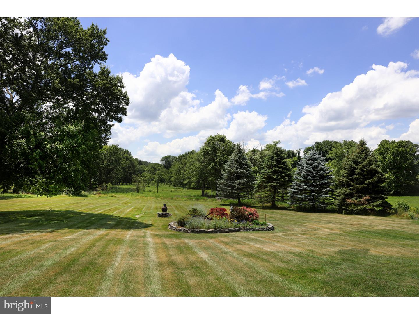 6014 Highway 412 Riegelsville, PA 18077 - Photo 3 of 21