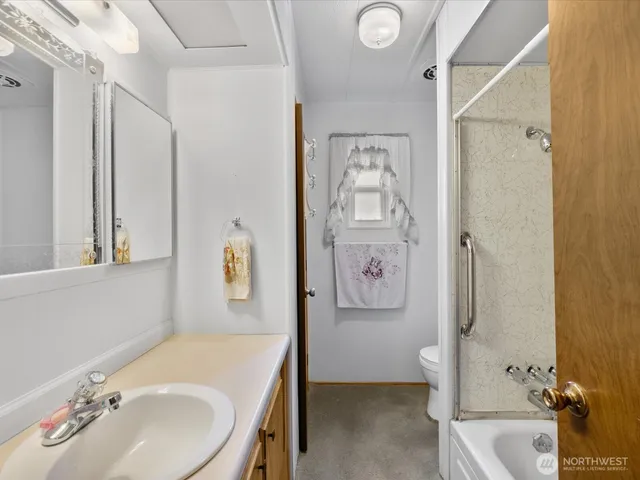 a view of room with gym equipment