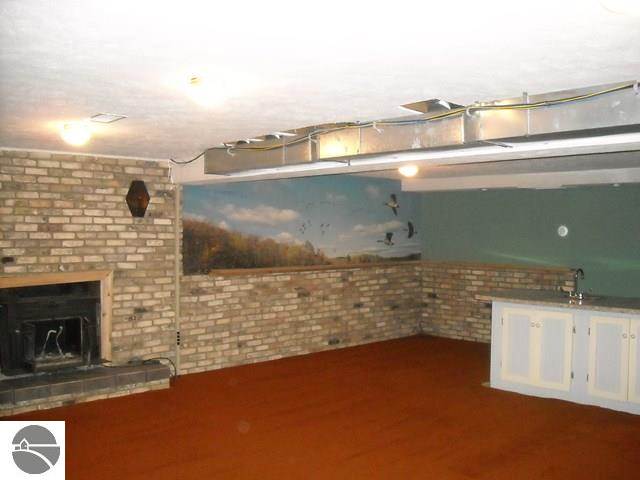 10694 Wildwood Road Interlochen, MI 49643 - Photo 14 of 22 1746975-13.JPG