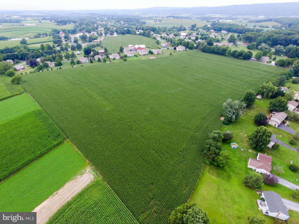 Oak Lane Lititz, PA 17543 - Photo 1 of 4