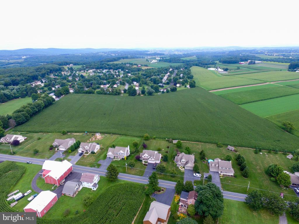 Oak Lane Lititz, PA 17543 - Photo 4 of 4