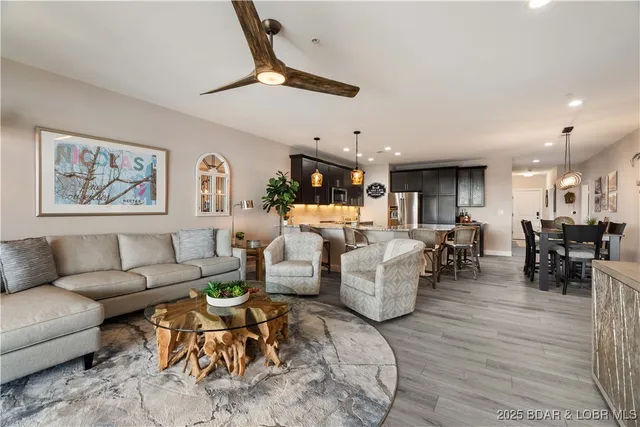 $799,000 | 166 Captiva Drive, Unit 6D, Sunrise Beach, MO 65079