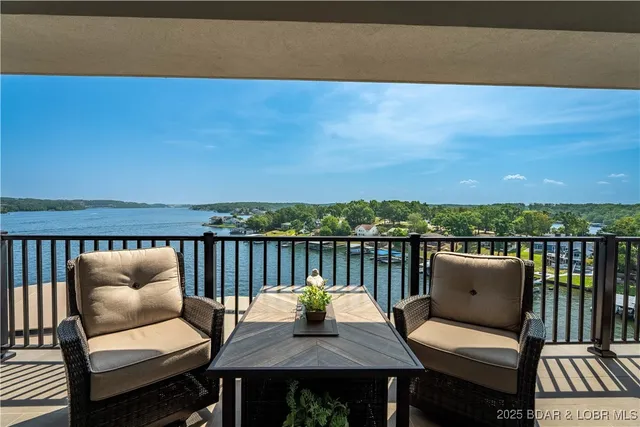 $799,000 | 166 Captiva Drive, Unit 6D, Sunrise Beach, MO 65079