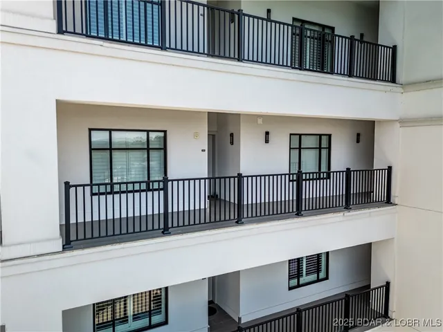 $799,000 | 166 Captiva Drive, Unit 6D, Sunrise Beach, MO 65079