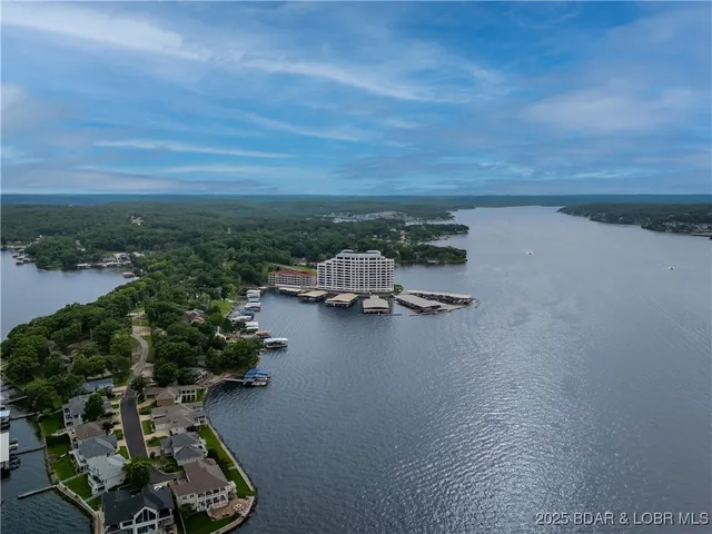 $799,000 | 166 Captiva Drive, Unit 6D, Sunrise Beach, MO 65079