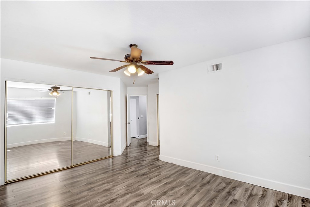 13955 Arthur Avenue, Unit 4 Paramount, CA 90723 - Photo 5 of 10