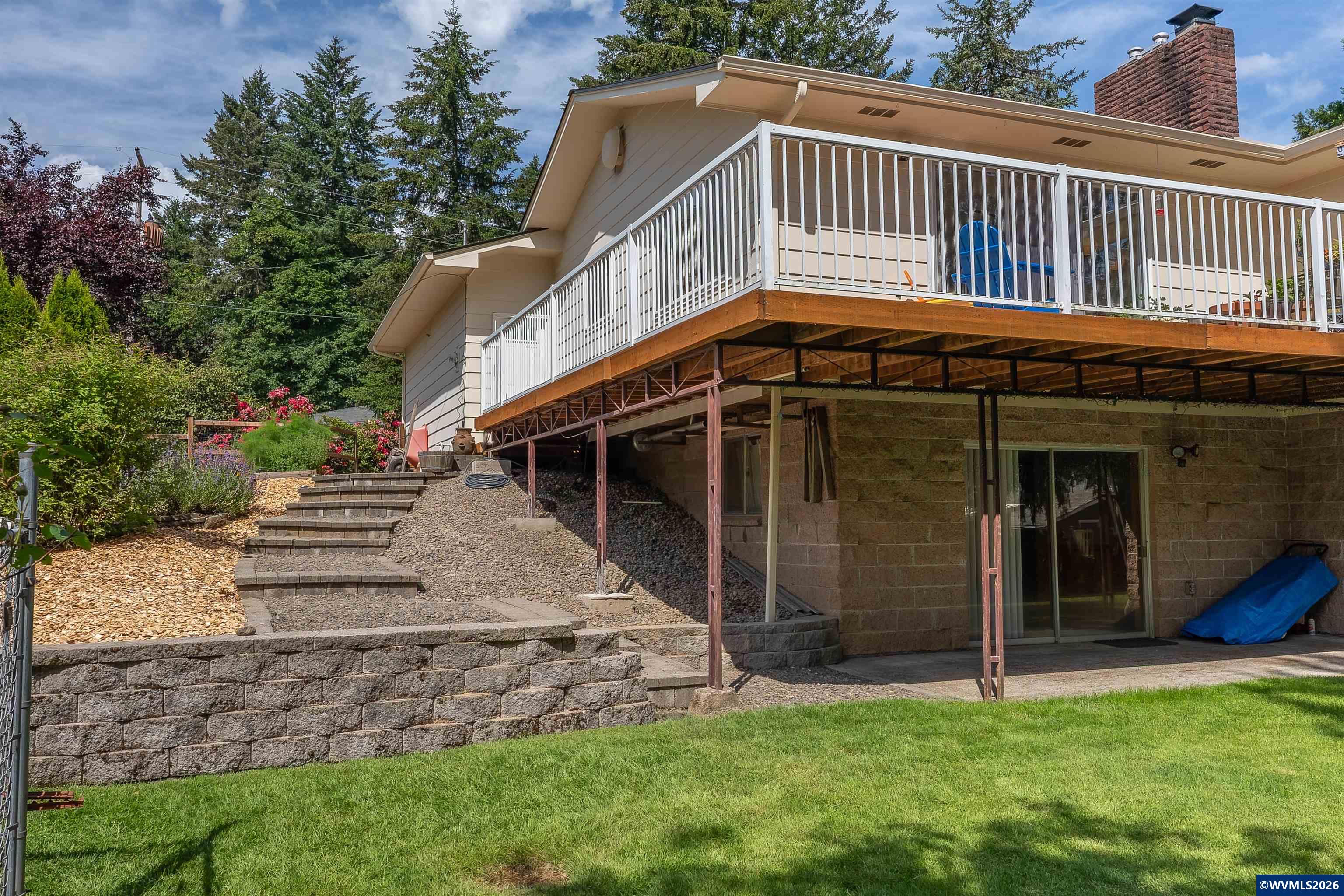 2981 Northwest Sunny Lane Albany, OR 97321 - Photo 38 of 40