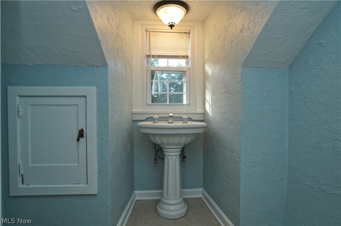 2839 Manchester Road Shaker Heights, OH 44122 - Photo 23 of 29 Gallery Image 23