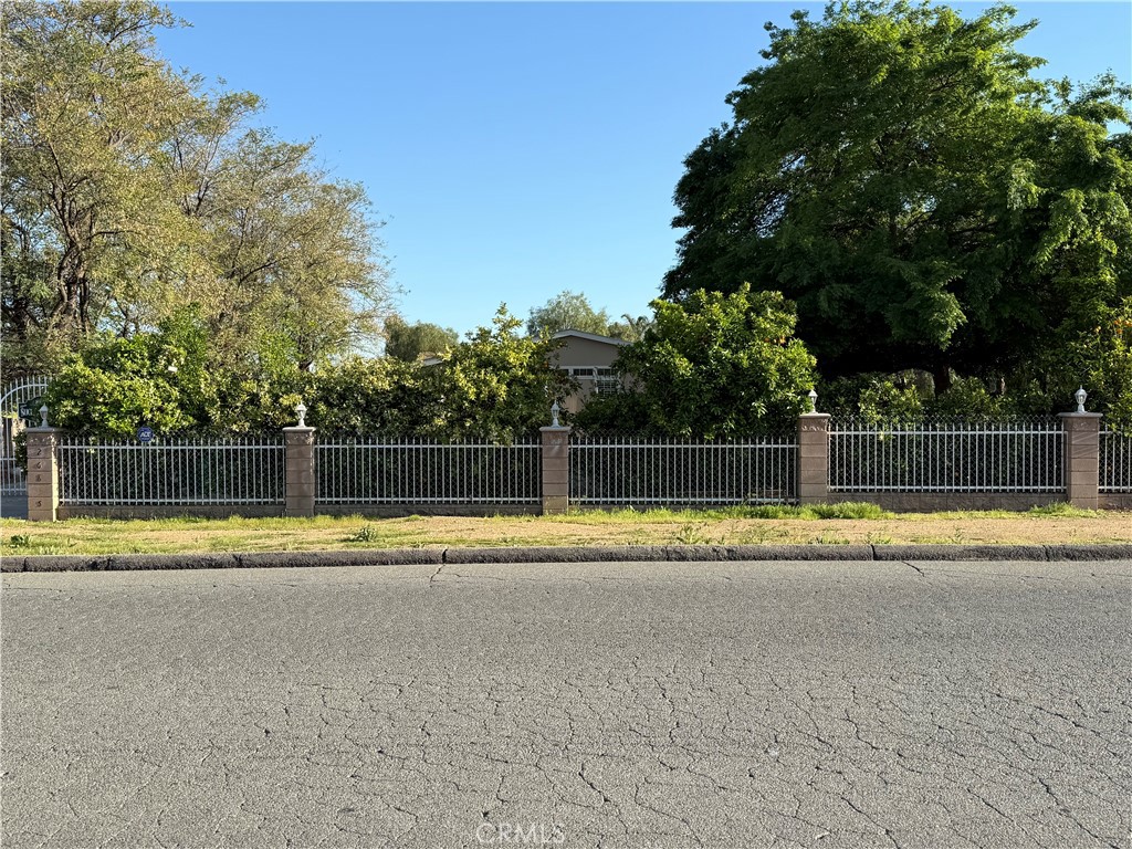 26825 Lazy Creek Road Menifee, CA 92586 - Photo 2 of 25