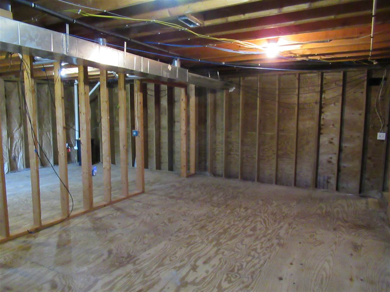 129 West Hibbard Road Owosso, MI 48867 - Photo 25 of 35 50021557-24.JPG