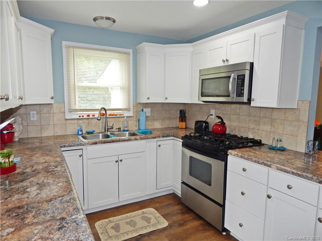 3152 India Hook Road Rock Hill, SC 29732 - Photo 6 of 17 Gallery Image 6