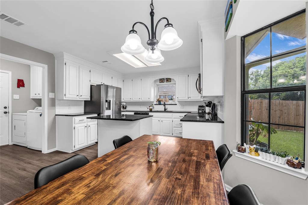 304 Neely Road Hewitt, TX 76643 - Photo 16 of 38