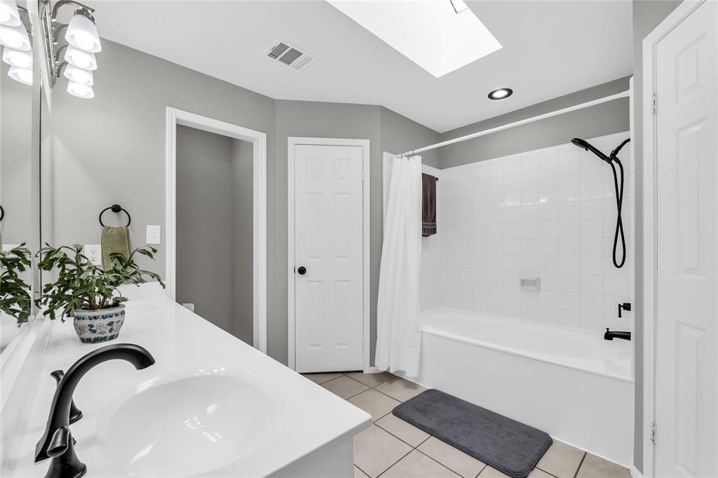 304 Neely Road Hewitt, TX 76643 - Photo 21 of 38