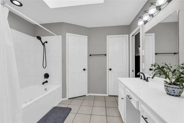 $309,000 | 304 Neely Road, Hewitt, TX 76643