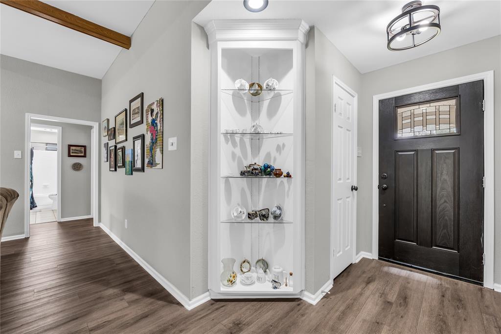 304 Neely Road Hewitt, TX 76643 - Photo 9 of 38