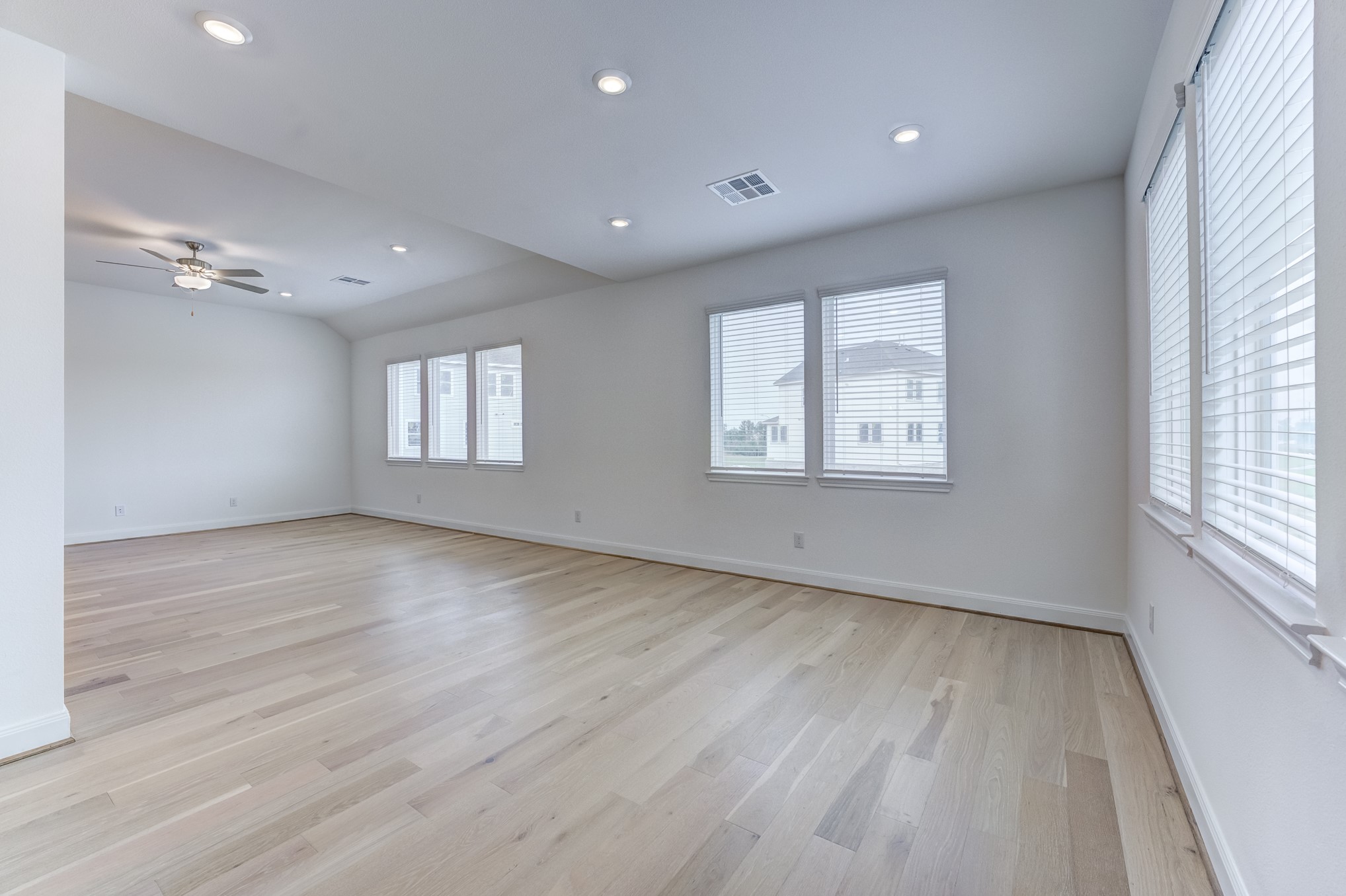 20638 Dynamic Court Humble, TX 77338 - Photo 6 of 44