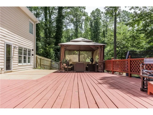 a outdoor view with a sitting space