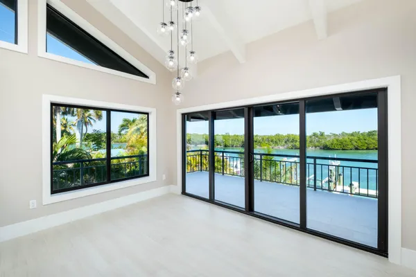 $6,975,000 | 228 Tide Avenue, Tavernier, FL 33070