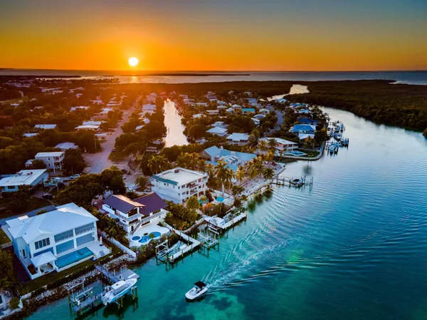 $6,975,000 | 228 Tide Avenue, Tavernier, FL 33070