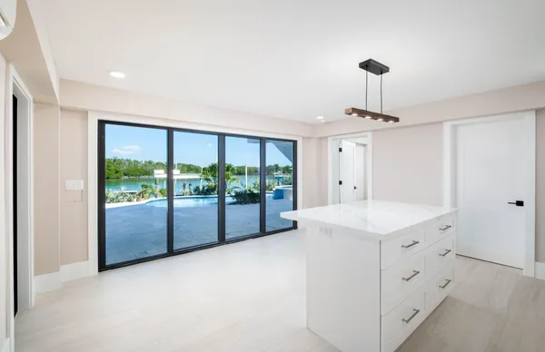 $6,975,000 | 228 Tide Avenue, Tavernier, FL 33070